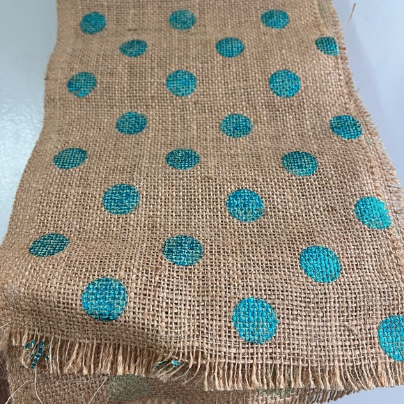 Table runners - Picture 1 of 3